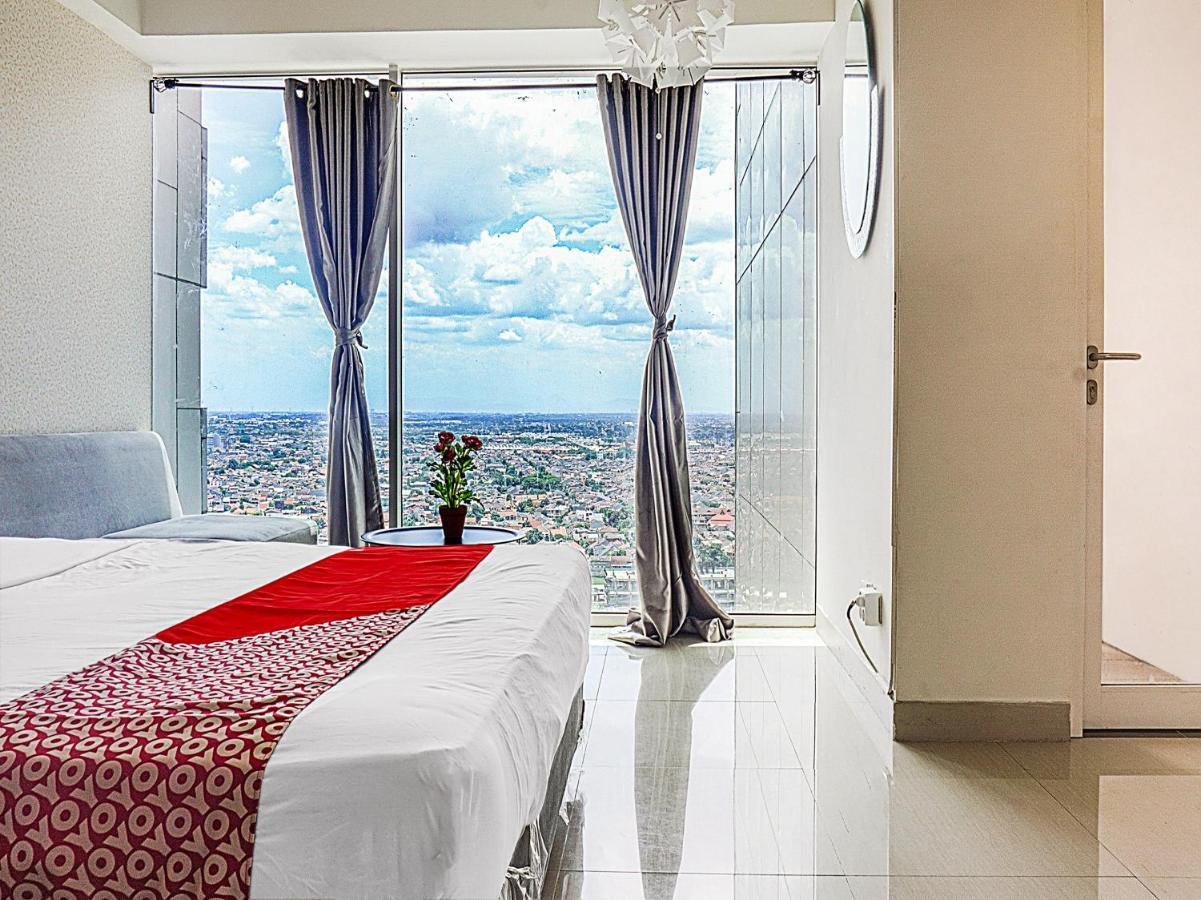 Oyo 90776 Fortune 88 Grand Kamala Lagoon Бекаси Екстериор снимка